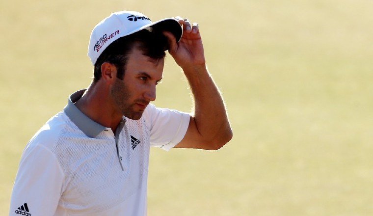 Un trofeo que todos los jugadores quieren Dustin Johnson: No hay dudas de que el norteamericano es un buen jugador, sin embargo, necesita ese ‘major’ que le permita cruzar la línea de los buenos a los finalmente consagrados de este deporte./Foto AP