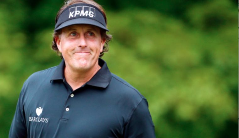 Phil Mickelson: El experimentado jugador ha visto de cerca varios U.S. Open, el problema es que ya está cansado del segundo puesto. Este año va por el triunfo que le permita completar el ‘grand slam’ de golf de una vez por todas. /Foto AP