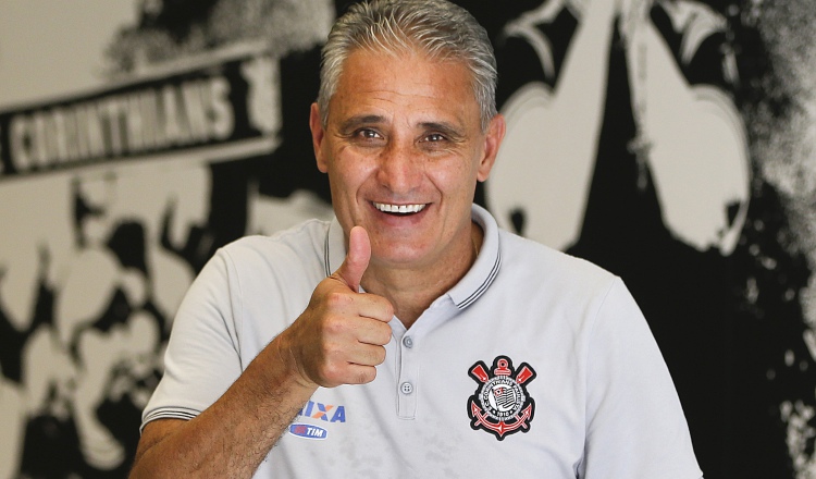 Tite tiene una hoja de vida llena de éxitos con el Corinthians. /Foto AP