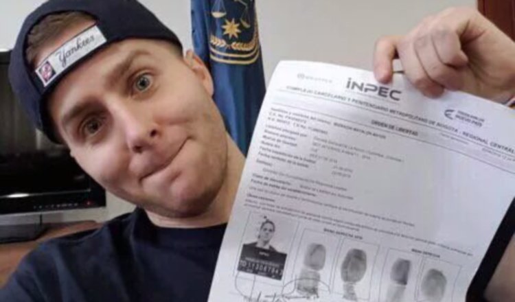 Mayer no oculta su alegría al conocer su liberación. /Foto Internet