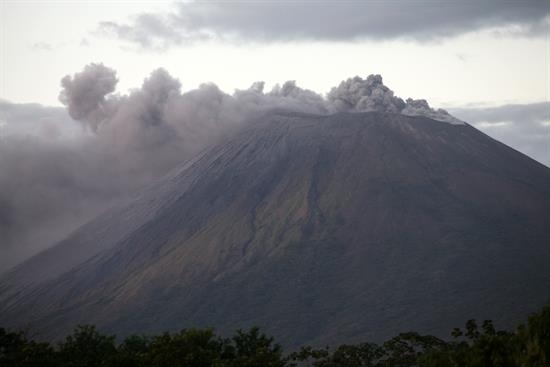 El Masaya es uno de los siete volcanes más activos en Nicaragua. Foto: EFE