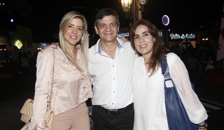 3. Ángela Benedetti, Rodolfo Angulo y Ruth Lafaurie.