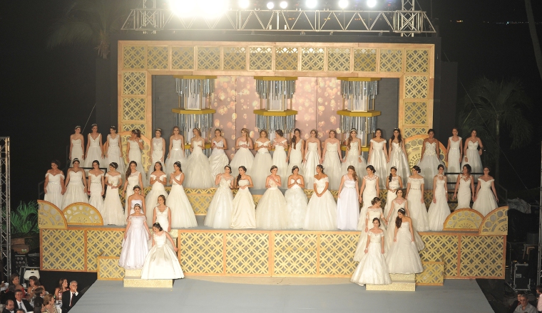 Este año participaron 47 debutantes. Este año participaron 47 debutantes.