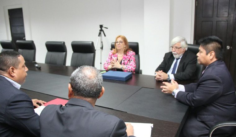 Pese a que en Panamá el programa mantiene opiniones divididas, el mismo sería de carácter de "exportación", luego de que el Ministerio de Seguridad (Minseg) dio a conocer que Uruguay tiene interés en aplicarlo. Pese a que en Panamá el programa mantiene opiniones divididas, el mismo sería de carácter de "exportación", luego de que el Ministerio de Seguridad (Minseg) dio a conocer que Uruguay tiene interés en aplicarlo.
