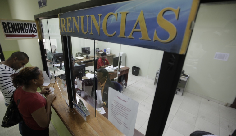 Trabajadores: buscan mejor empleo El año pasado se presentaron ante las oficinas del Ministerio de Trabajo y Desarrollo Laboral (Mitradel) más de 90 mil renuncias. Hace dos años, los panameños renunciaban más a sus trabajos, ya que, según los expertos, buscaban un mejor salario.