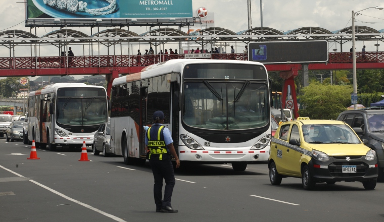 De ser aprobadas, las reformas se van a oficializar mediante un Decreto Ejecutivo en Gaceta Oficial, sin embargo, serán sometidas a consideración del Órgano Ejecutivo. La ATTT le pidió a la ciudadanía sumarse a la labor que lleva a cabo. De ser aprobadas, las reformas se van a oficializar mediante un Decreto Ejecutivo en Gaceta Oficial, sin embargo, serán sometidas a consideración del Órgano Ejecutivo. La ATTT le pidió a la ciudadanía sumarse a la labor que lleva a cabo.