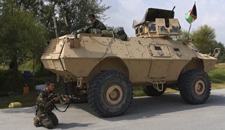 Fuerzas afganas combaten contra el EI. Fuerzas afganas combaten contra el EI. /Foto EFE