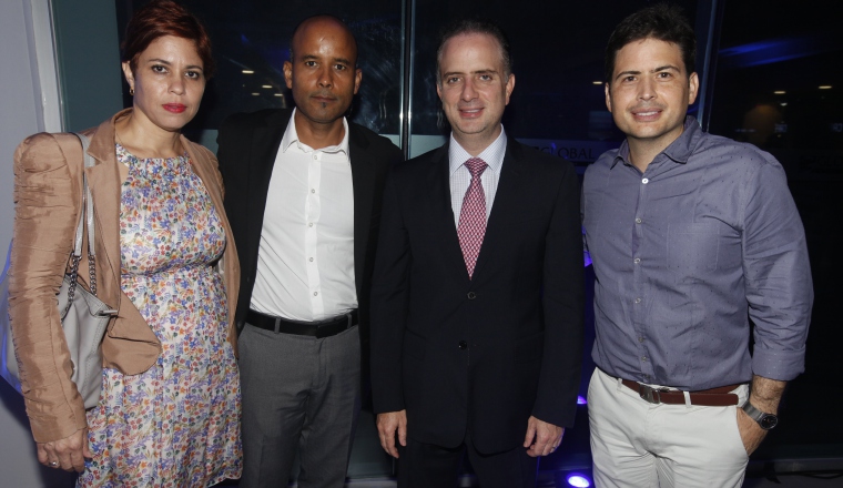 2. Patricia Bon, Miguel Villegas, Jorge Vallarino Jr. y Eduardo Quintero.