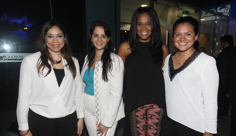 4. Lourdes Barrios, Marisel Quirós, Gloria Quintana y Patricia Camarena.