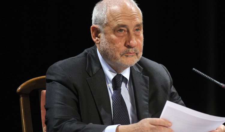 El premio Nóbel Joseph Stiglitz calificó de 'perturbador'  el actuar del Gobierno. /Foto EFE 