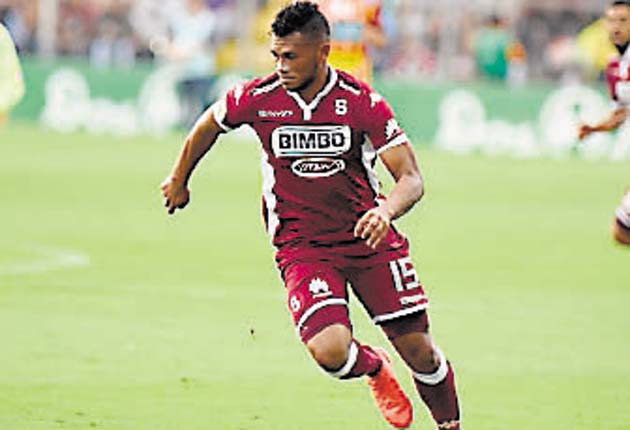 Rolando ‘El Toro’ Blackburn continúa enamorado de las redes