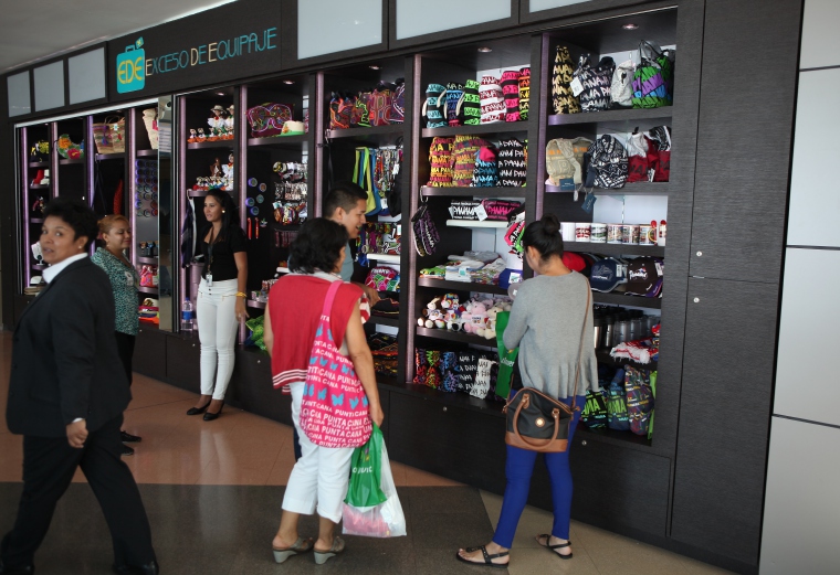 Duty Free: En diciembre del próximo año vence la concesión de esta zona, otorgadas a Wisa International y Motta International. Con la primera empresa fuera de competencia, Motta competirá con otras tres procedentes de Estados Unidos, Alemania y Suiza.