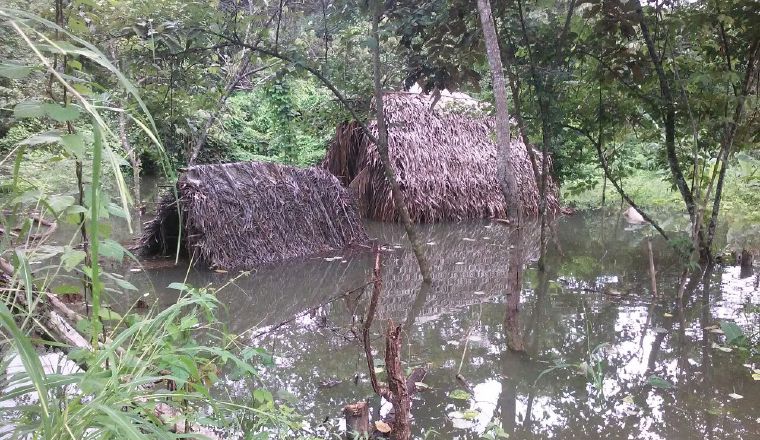 Inundaciones: Es la muestra de lo ocurrido en la comunidad de Quebrada Caña,  la tarde del sábado 20 de agosto, dos días antes de la firma de los acuerdos entre la cacica y el presidente Varela.