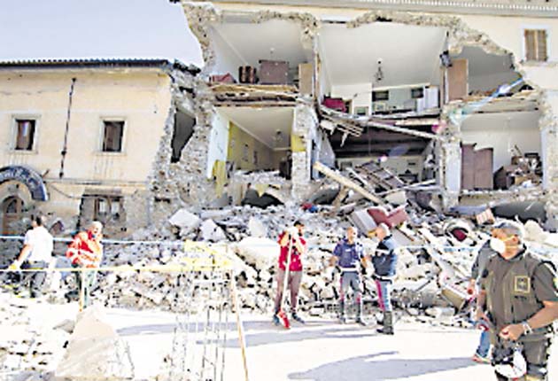 Histórico hotel Roma de Amatrice, en ruinas por el terremoto