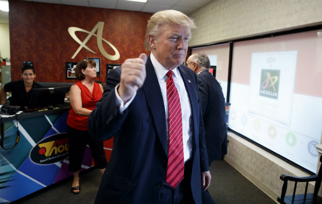 Donald Trump, no ha sido capaz de llevarse bien con los miembros del partido republicano. FOTO:AP