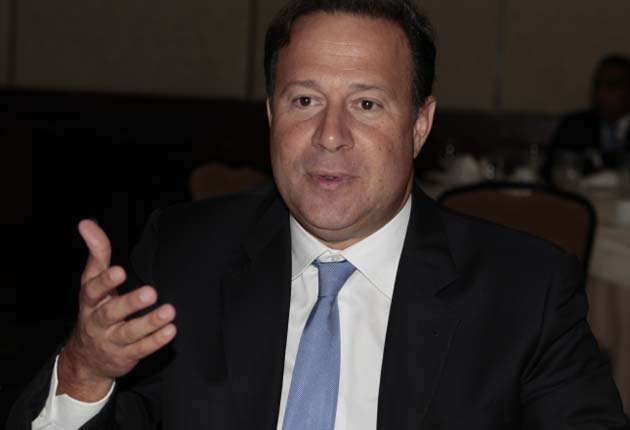 Ejecutivo detrás de ataques: Pese a haber prometido en campaña electoral un gobierno de consenso y transparencia, ahora el presidente Juan Carlos Varela apunta a ser el máximo líder de Panamá y exigir respeto a sus decisiones.