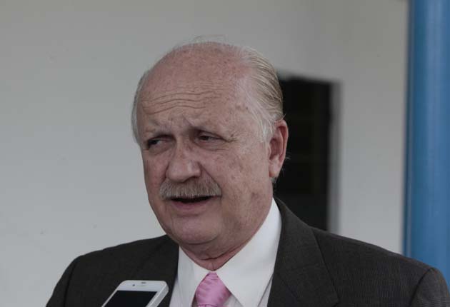 Tribunal Electoral responde: El Tribunal Electoral, a través de su magistrado presidente, Erasmo Pinilla, ha desencadenado una serie de ataques en contra de “Panamá América”, a causa de sus publicaciones sobre nepotismo.