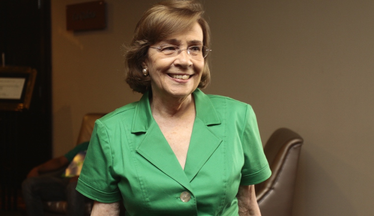La justicia tiene que aplicarse de manera igual para todos, porque lo que va sucediendo es que todo mundo piensa que lo ancho es para unos y para los otros es lo más angosto. Teresita Yániz de Arias: La justicia tiene que aplicarse de manera igual para todos, porque lo que va sucediendo es que todo mundo piensa que lo ancho es para unos y para los otros es lo más angosto.
