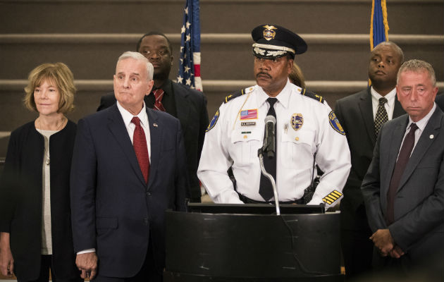 El jefe de policía de St. Paul, Blair Anderson, aseguró que no han encontrado aún una relación directa de Adan con el EI, aunque el FBI está asistiendo en la investigación. FOTO/AP