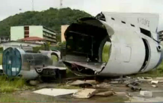 Nadie se hace responsable de estos resto de avión (@TReporta)