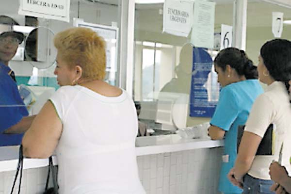 Falta de medicamentos alcanza a pacientes con enfermedades raras