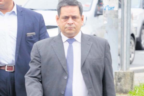 Ángel Calderón: Abogado de Fernando Correa ha denunciado las arbitrariedades cometidas por los funcionarios del Ministerio Público con las conducciones directas y las detenciones innecesarias.