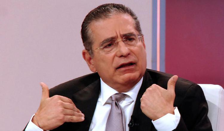 Ramón Fonseca Mora cree que el presidente Varela cayó en manos de una periodista activista zurda. Archivo