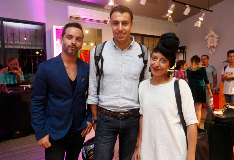 5. Héctor Castillo Kraemer, Giulian Bozzolan y Eva Mondehard.