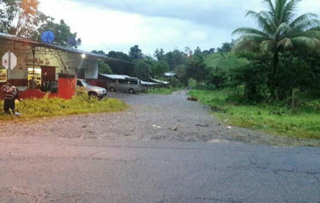 Entrada de la comunidad de Cañaza. Foto: Leonardo Machuca.  