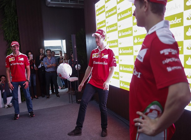 Vettel durante el evento. Foto/EFE