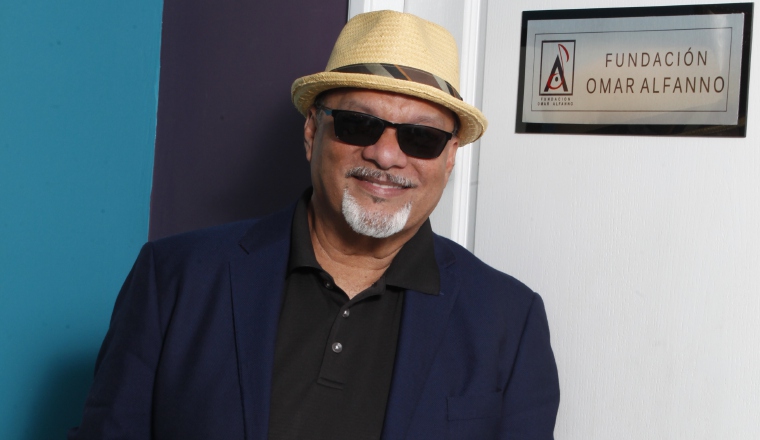 Omar Alfanno va por el mejor tema tropical. Omar Alfanno va por el mejor tema tropical.