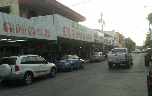 Los operativos en los comercios seguirán por las fiestas de fin de año.