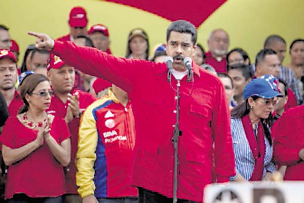 Nicolás Maduro dice que la ‘revolución’ va a continuar