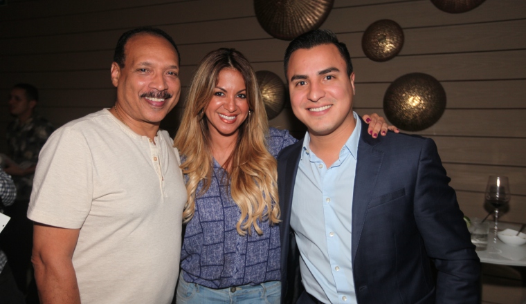 2. Jimmy Dawson, Erika Nota y Rony Vargas.