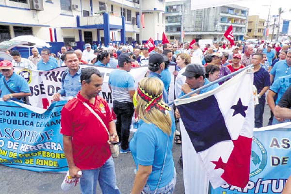 Cierre del año lectivo no fue bueno, aseguró Pino