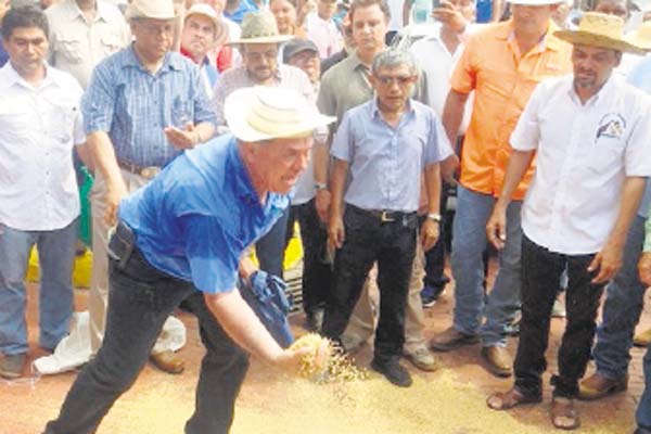 Productores no creen en discurso del Gobierno por incumplimientos