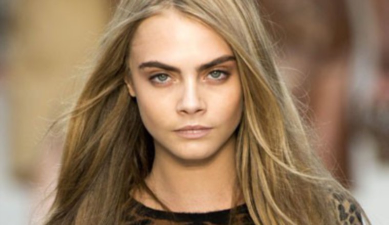 Cara Delevigne apostó por las 'babylights'. Cara Delevigne apostó por las 'babylights'.