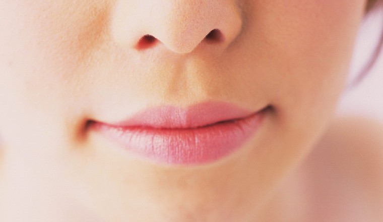 Labios rosas son signos de buena salud. ¡Atenta!_