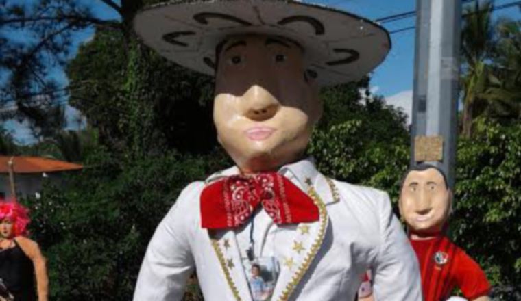 Juan Gabriel y 'El Bolillo'. Juan Gabriel y 'El Bolillo'.