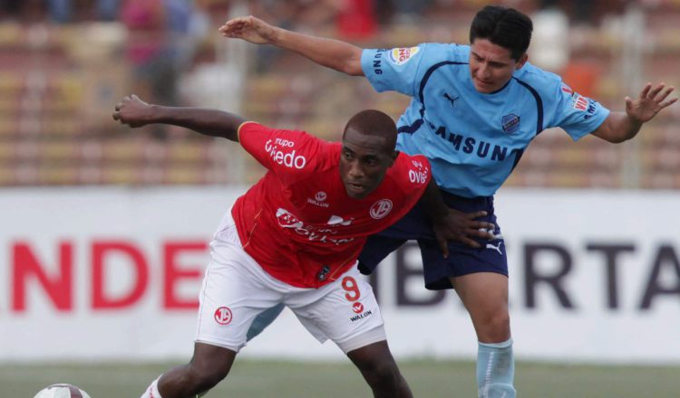 Luis Tejada marcó 25 goles en el torneo descentralizado de Perú 2016. /Foto Grupo Epasa