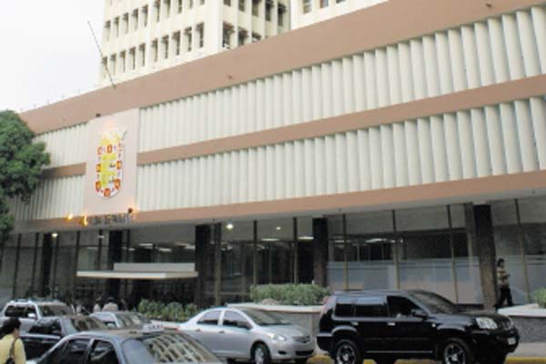 Funcionarios municipales tendrán un ajuste de manera escalonada