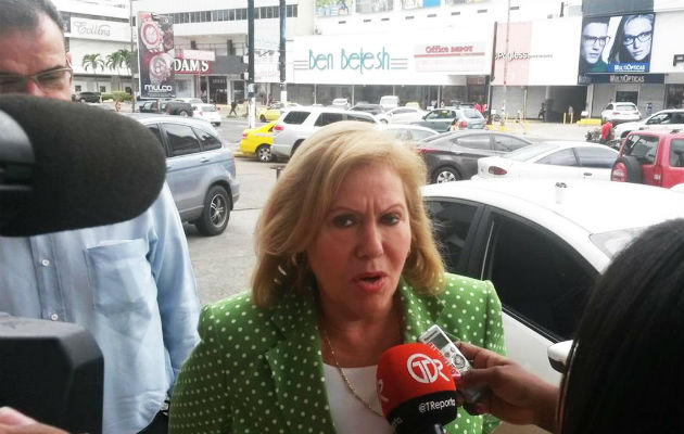 Gisell Burillo ha denunciando persecución política 