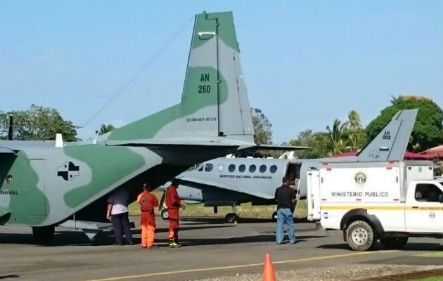 El cuerpo fue trasladado en una aeronave del Senan.