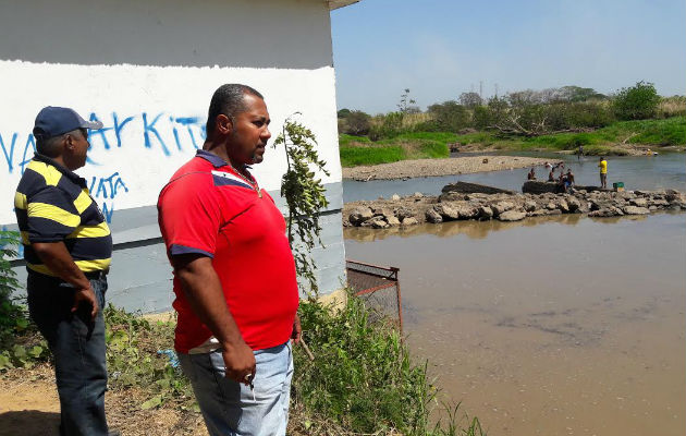 Se va a supervisar el uso del agua y el control. Foto: Elena Valdez. 