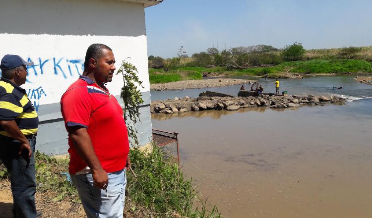 Los residentes en Natá han venido denunciando la contaminación del río Chico. Elena Valdez