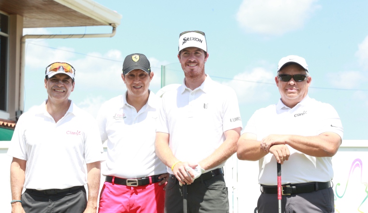 2. José Gabriel Arias, Óscar Borda, Sam Ryder y Ricardo Ríos.