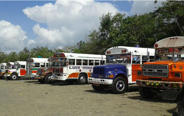 Dos semanas atrás, dos sujetos armados ya habían asaltado a los pasajeros de un autobús de la ruta La Chorrera – Panamá. Foto: Eric Ariel Montenegro.