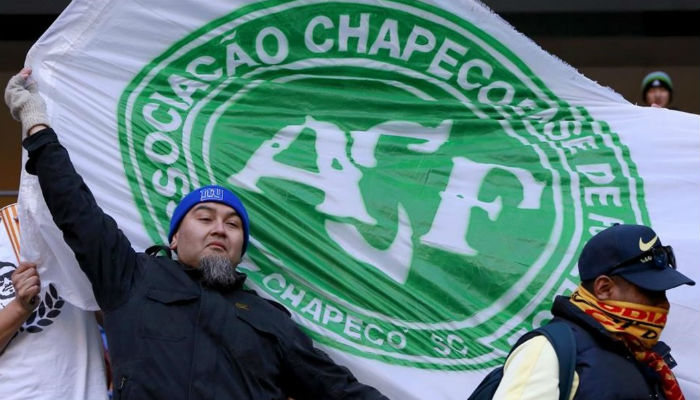 El siniestro del Chapecoense conmovió al fútbol. Foto  AP