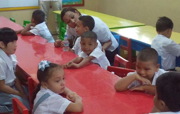 Centro Educativo Santo Domingo en Penonomé inició sin contratiempos. Foto: Elena Valdez.  