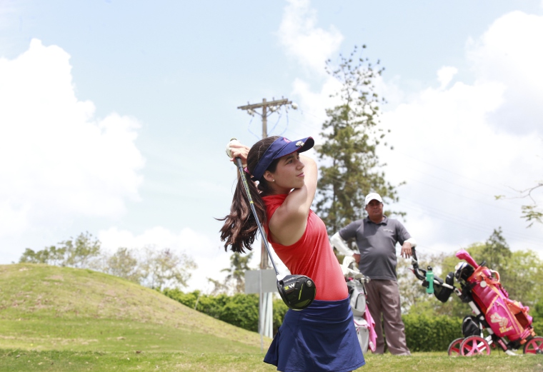 5. Carla Álvarez registró una puntuación de 169 golpes en los 13-14 años. 5. Carla Álvarez registró una puntuación de 169 golpes en los 13-14 años.